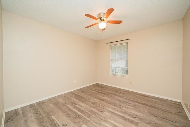 805 Chris Dr, Longview, TX 75605
