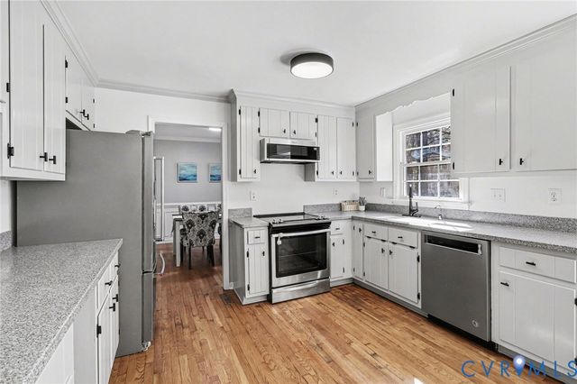 5604 Fiddlers Ridge Ln, Midlothian, VA 23112