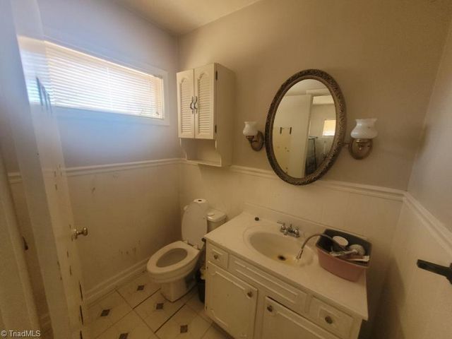 420 Linville Road, Kernersville, NC 27284