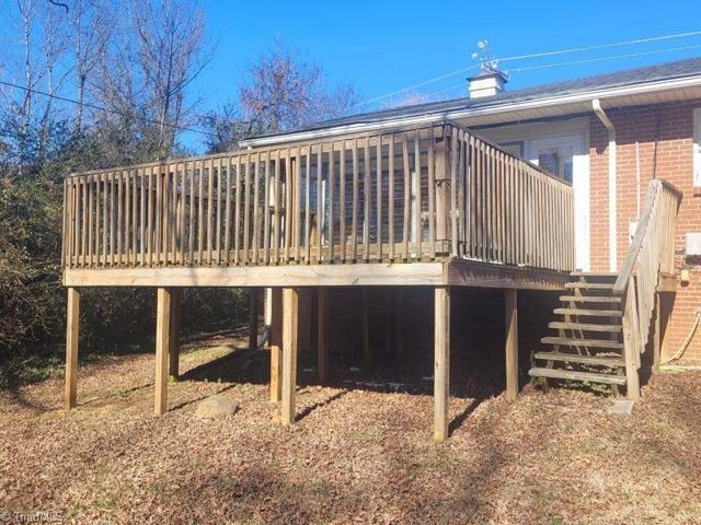 420 Linville Road, Kernersville, NC 27284