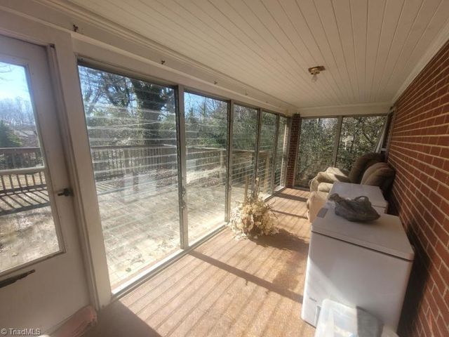 420 Linville Road, Kernersville, NC 27284