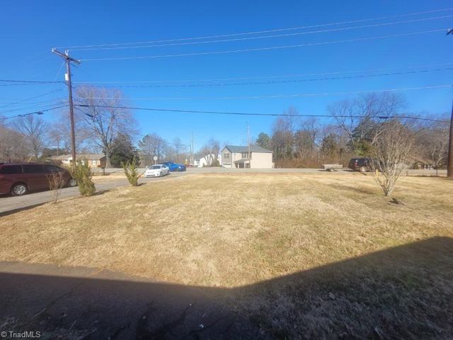 420 Linville Road, Kernersville, NC 27284