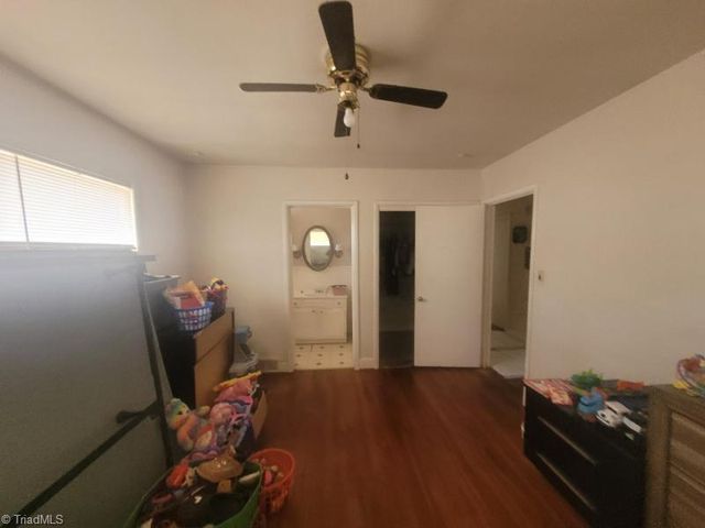 420 Linville Road, Kernersville, NC 27284