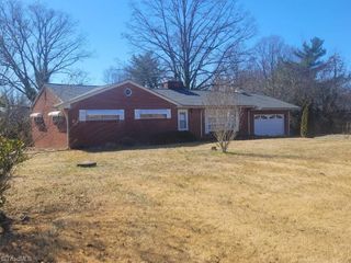 420 Linville Road, Kernersville, NC 27284
