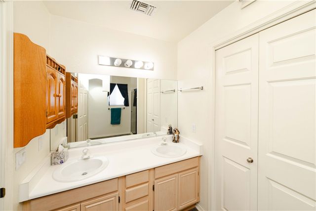 7767 E Oxbow Drive, Kingman, AZ 86401