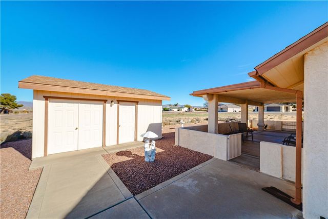 7767 E Oxbow Drive, Kingman, AZ 86401
