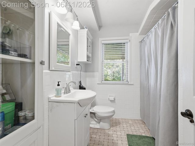 4133 Berkshire Road, Royal Oak, MI 48073