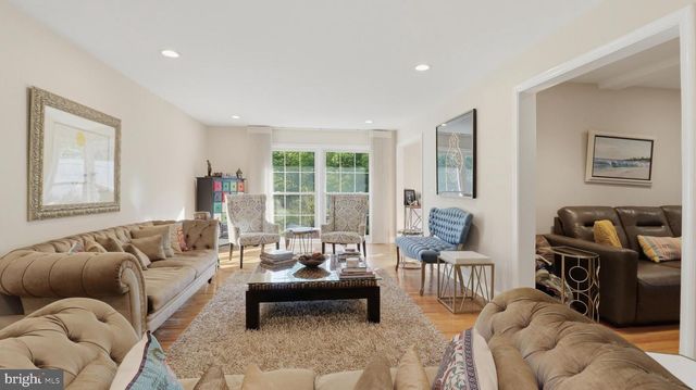 11057 POWDER HORN DR, Rockville, MD 20854