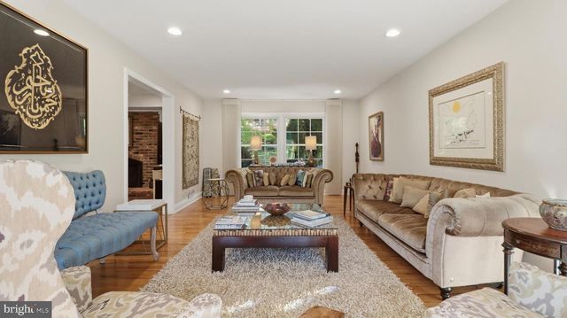 11057 POWDER HORN DR, Rockville, MD 20854