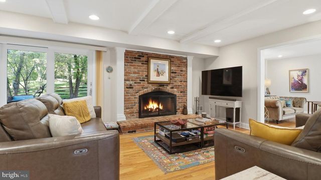 11057 POWDER HORN DR, Rockville, MD 20854