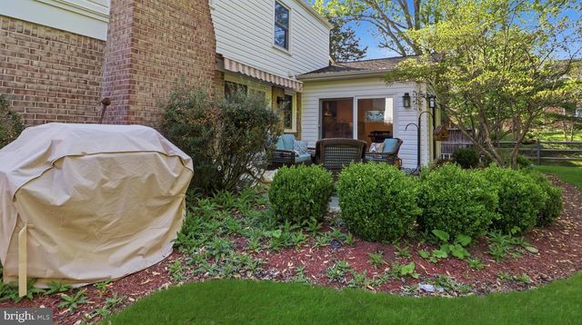11057 POWDER HORN DR, Rockville, MD 20854