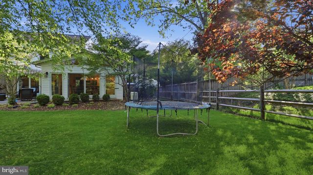 11057 POWDER HORN DR, Rockville, MD 20854