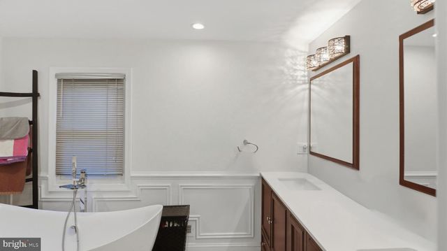 11057 POWDER HORN DR, Rockville, MD 20854