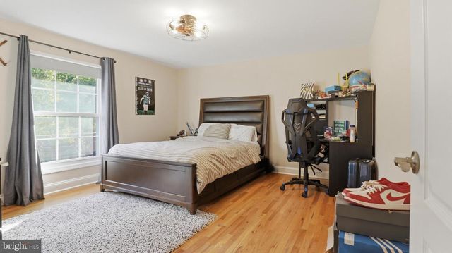 11057 POWDER HORN DR, Rockville, MD 20854