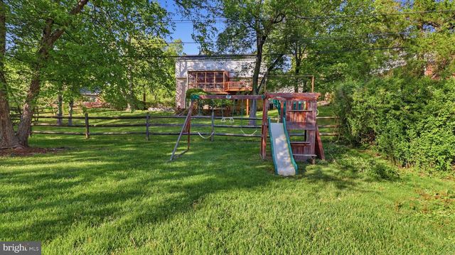 11057 POWDER HORN DR, Rockville, MD 20854