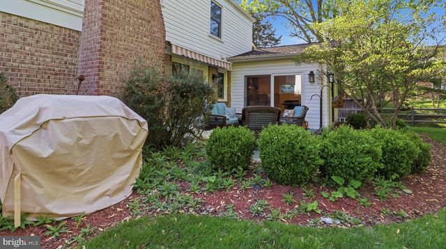 11057 POWDER HORN DR, Rockville, MD 20854