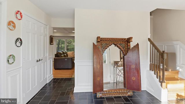 11057 POWDER HORN DR, Rockville, MD 20854