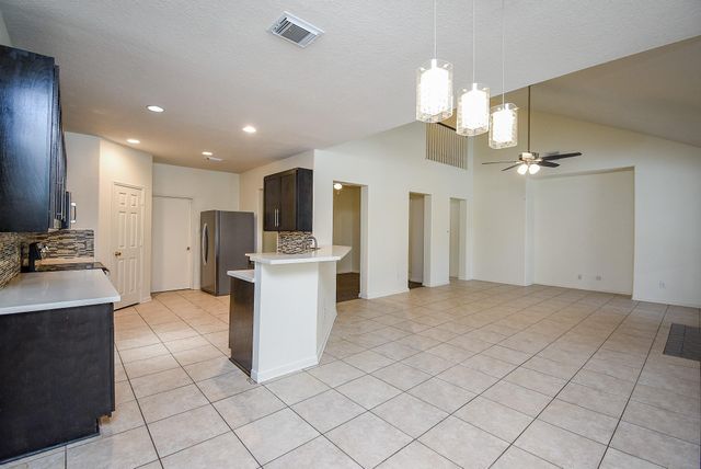 6323 Haddock Court, Houston, TX 77041