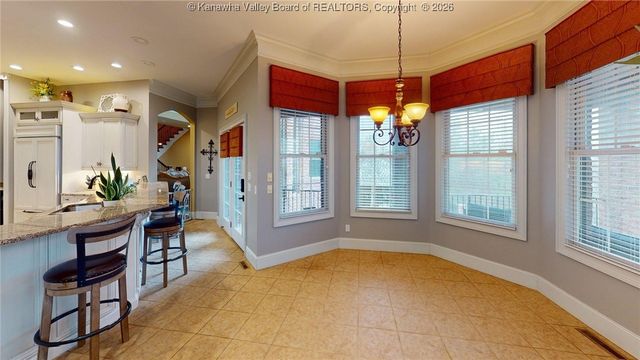 8004 Southridge Way, Hurricane, WV 25526