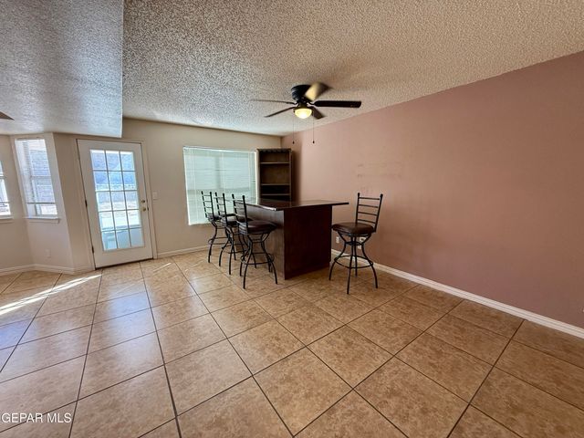 7404 LUZ DE LUMBRE Avenue, El Paso, TX 79912