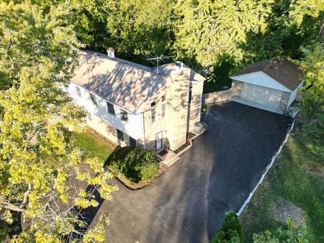 1323 S Roselle Road, Schaumburg, IL 60193