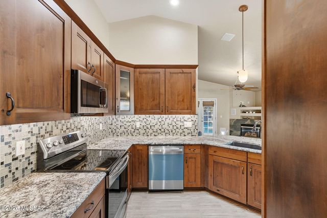 3752 S Fighting Falcon Drive, Tucson, AZ 85730