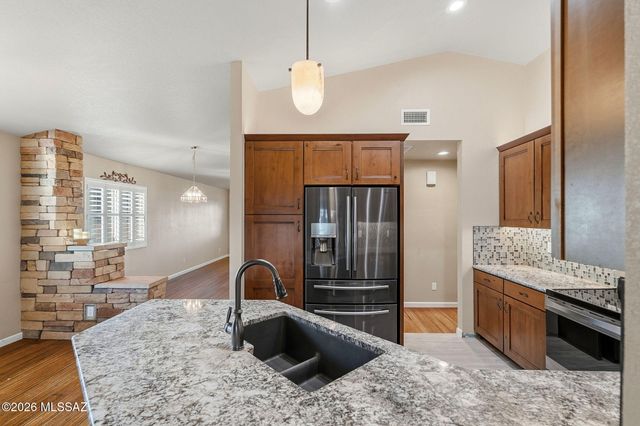 3752 S Fighting Falcon Drive, Tucson, AZ 85730