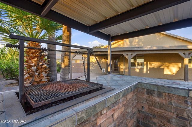 3752 S Fighting Falcon Drive, Tucson, AZ 85730