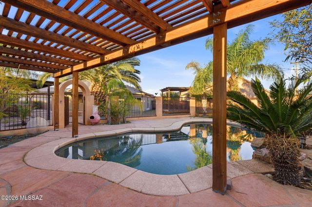 3752 S Fighting Falcon Drive, Tucson, AZ 85730