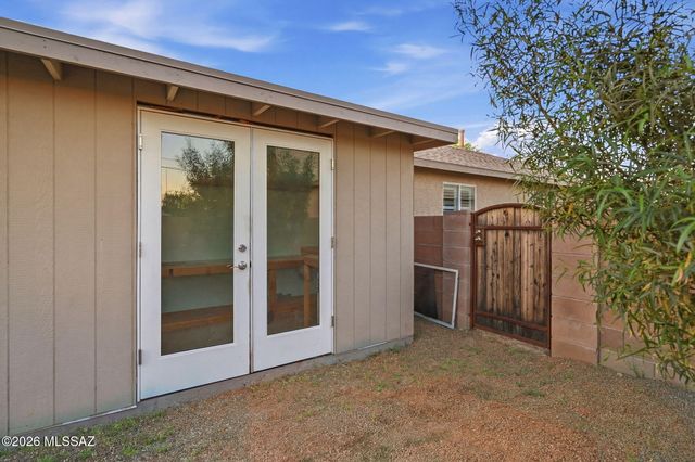 3752 S Fighting Falcon Drive, Tucson, AZ 85730