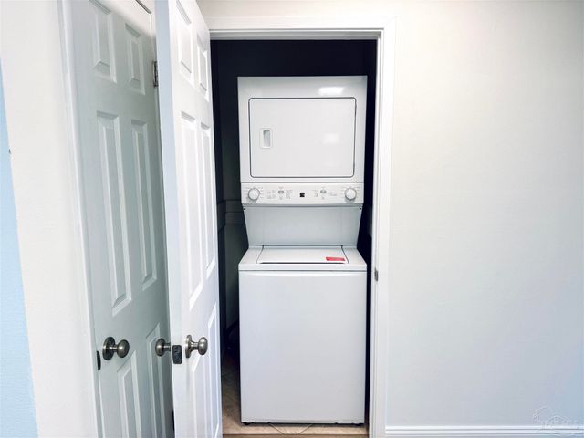 7150 Plantation Rd 222, Pensacola, FL 32504