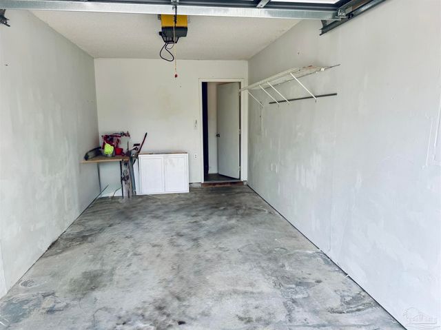 7150 Plantation Rd 222, Pensacola, FL 32504
