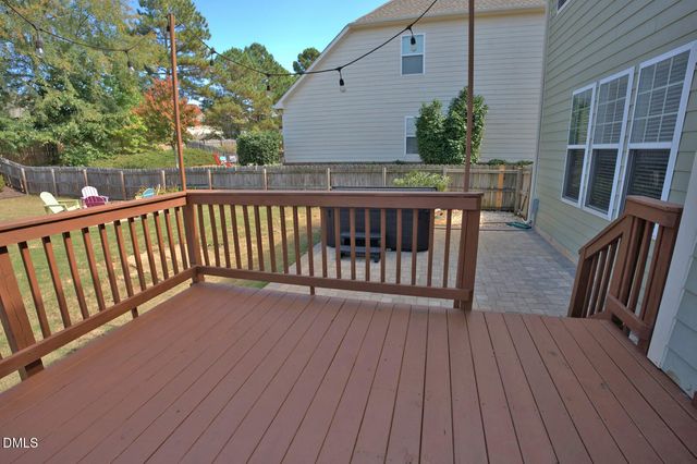 100 Oakmoss Trail, Holly Springs, NC 27540