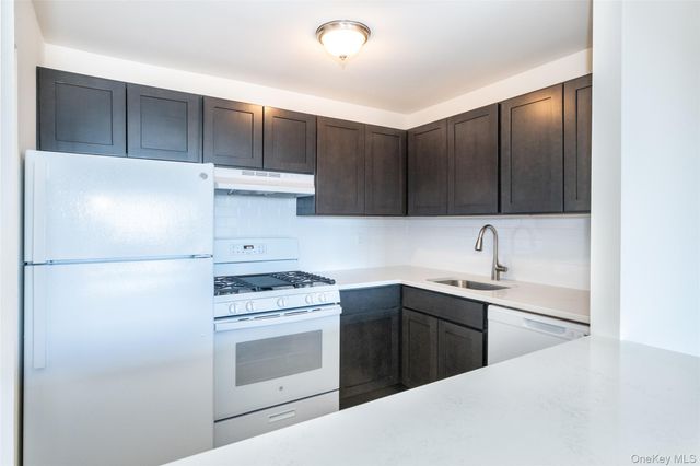 7 Lake Street 4-G, White Plains, NY 10603