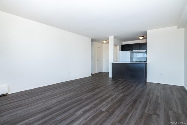 7 Lake Street 4-G, White Plains, NY 10603