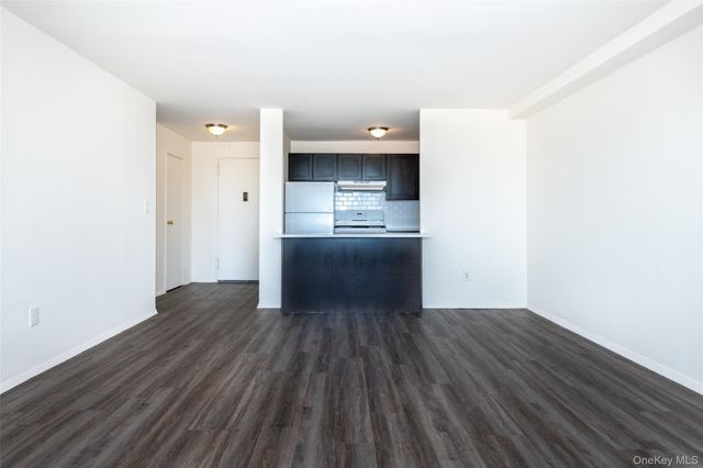 7 Lake Street 4-G, White Plains, NY 10603