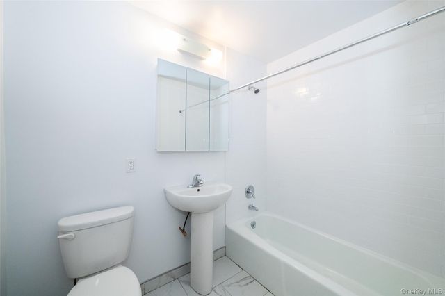 7 Lake Street 4-G, White Plains, NY 10603
