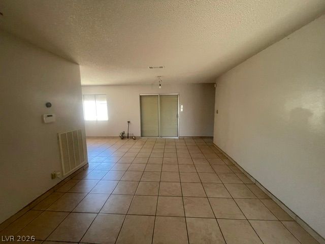 7016 Hurricane Way A, Las Vegas, NV 89145