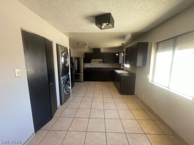 7016 Hurricane Way A, Las Vegas, NV 89145