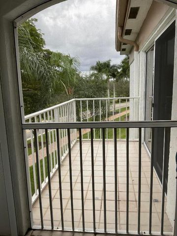 7370 Orangewood Lane 303, Boca Raton, FL 33433