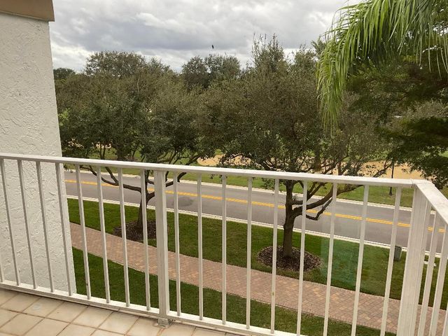 7370 Orangewood Lane 303, Boca Raton, FL 33433