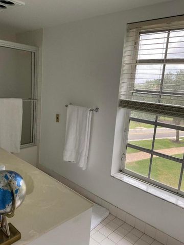 7370 Orangewood Lane 303, Boca Raton, FL 33433