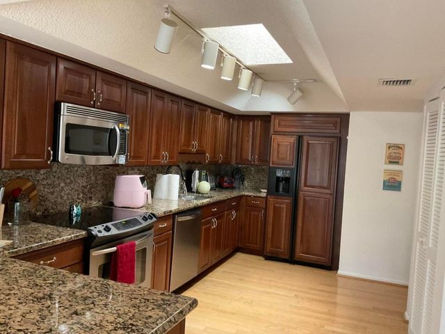 7370 Orangewood Lane 303, Boca Raton, FL 33433