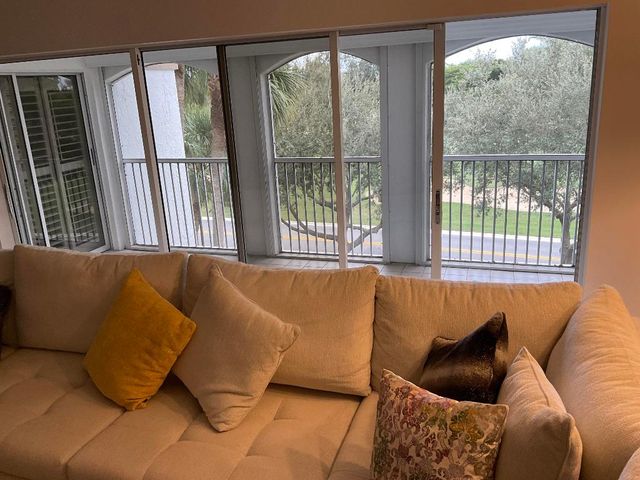 7370 Orangewood Lane 303, Boca Raton, FL 33433