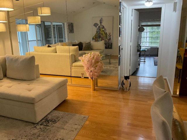 7370 Orangewood Lane 303, Boca Raton, FL 33433