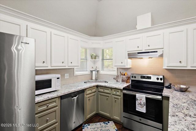 559 Spring Hill Drive, Madison, MS 39110