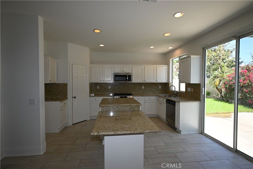 37 Amoret, Irvine, CA 92602 — photo 5
