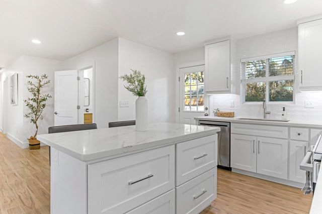 1832 Old Lynwood Circle, Lancaster, SC 29720