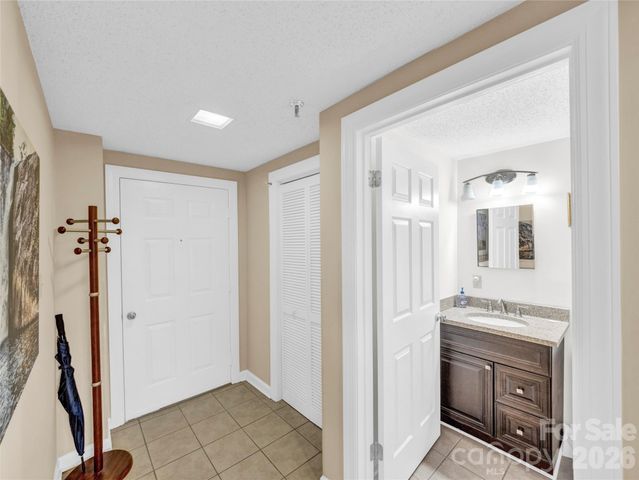 303 Sugar Top Drive 2811, Sugar Mountain, NC 28604