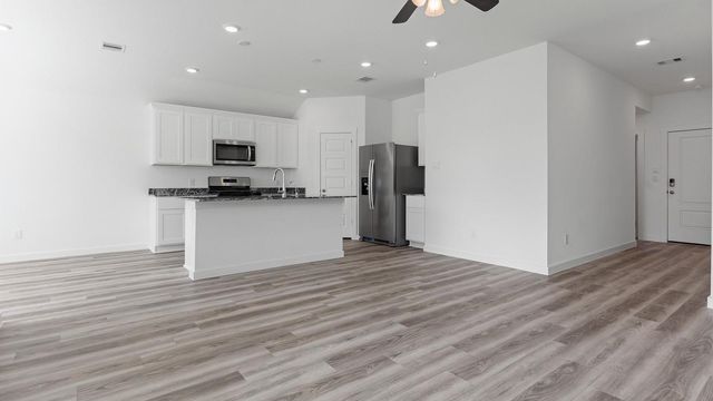 9110 Sunset Marina Way, Iowa Colony, TX 77583